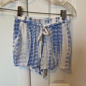 Forever 21 white and blue tie-dye flowy shorts